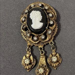 Antique brooch cameo fashion vintage